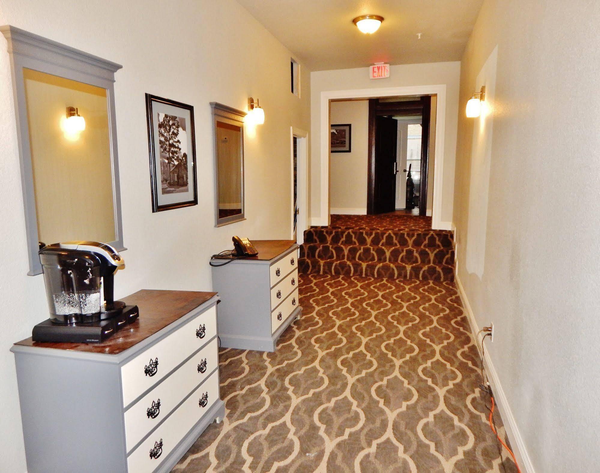 The Dilworth Inn Gonzales Extérieur photo